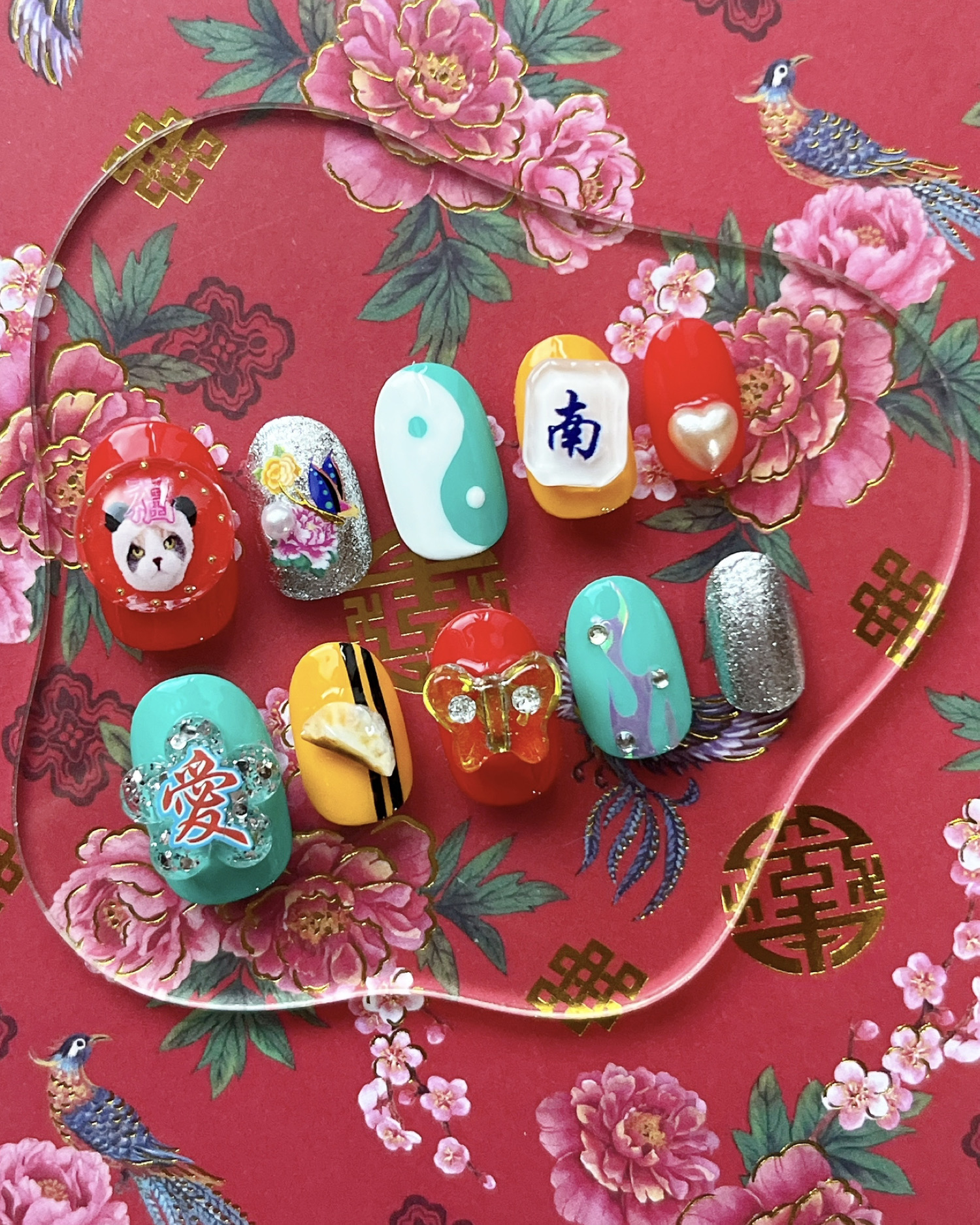 Famousdaynail ネオチャイナ 個性派ネイル