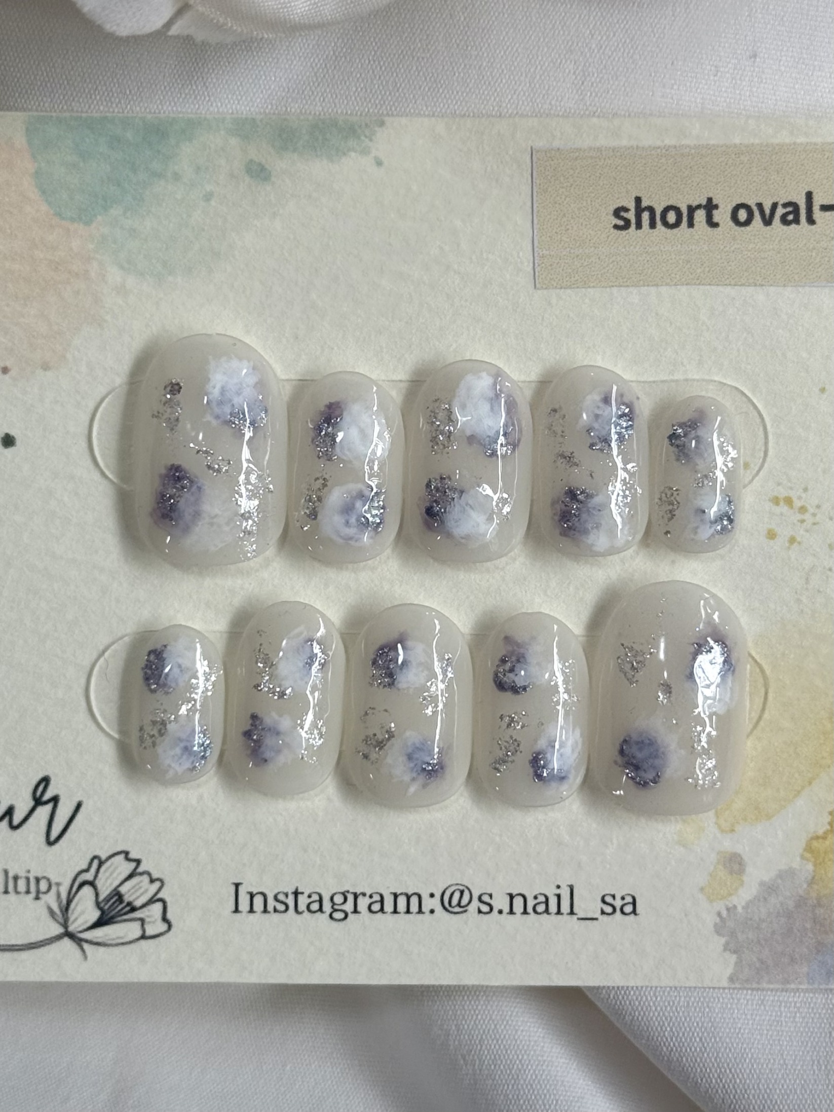 ふんわり咲く青い花＊透明感あふれる押し花風ネイルチップ