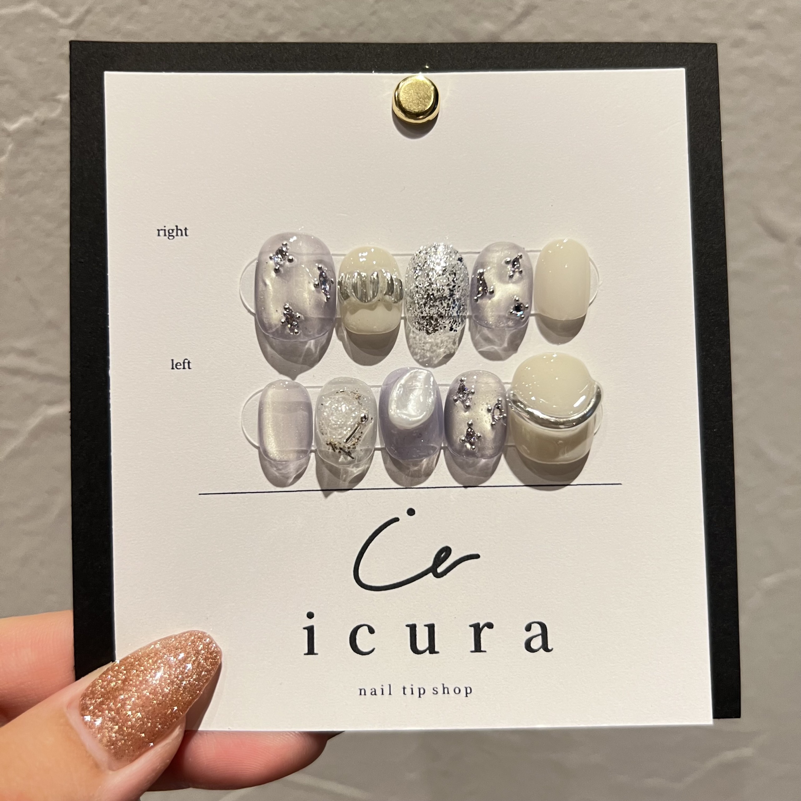 赤のストーン付きのモチーフがキラキラ情熱的で印象的です! Amazon | 【アクリルストーン】ST-dc-××03 9x16㎜ 30個 高品質