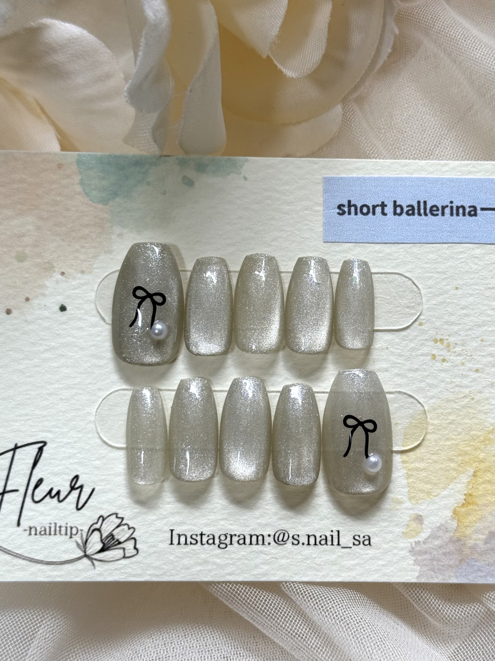 控えめ上品＊リボン×パールの大人可愛いネイル