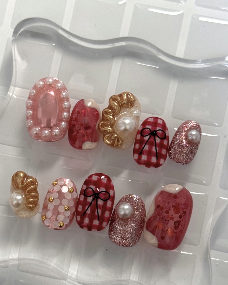 レッドギンガムチェック×フリルネイル