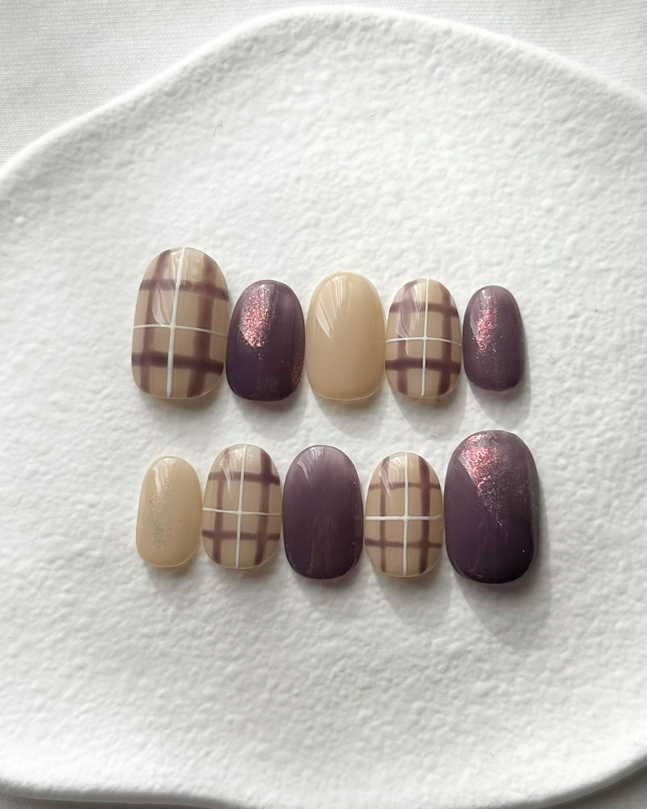 シンプルチェックネイル