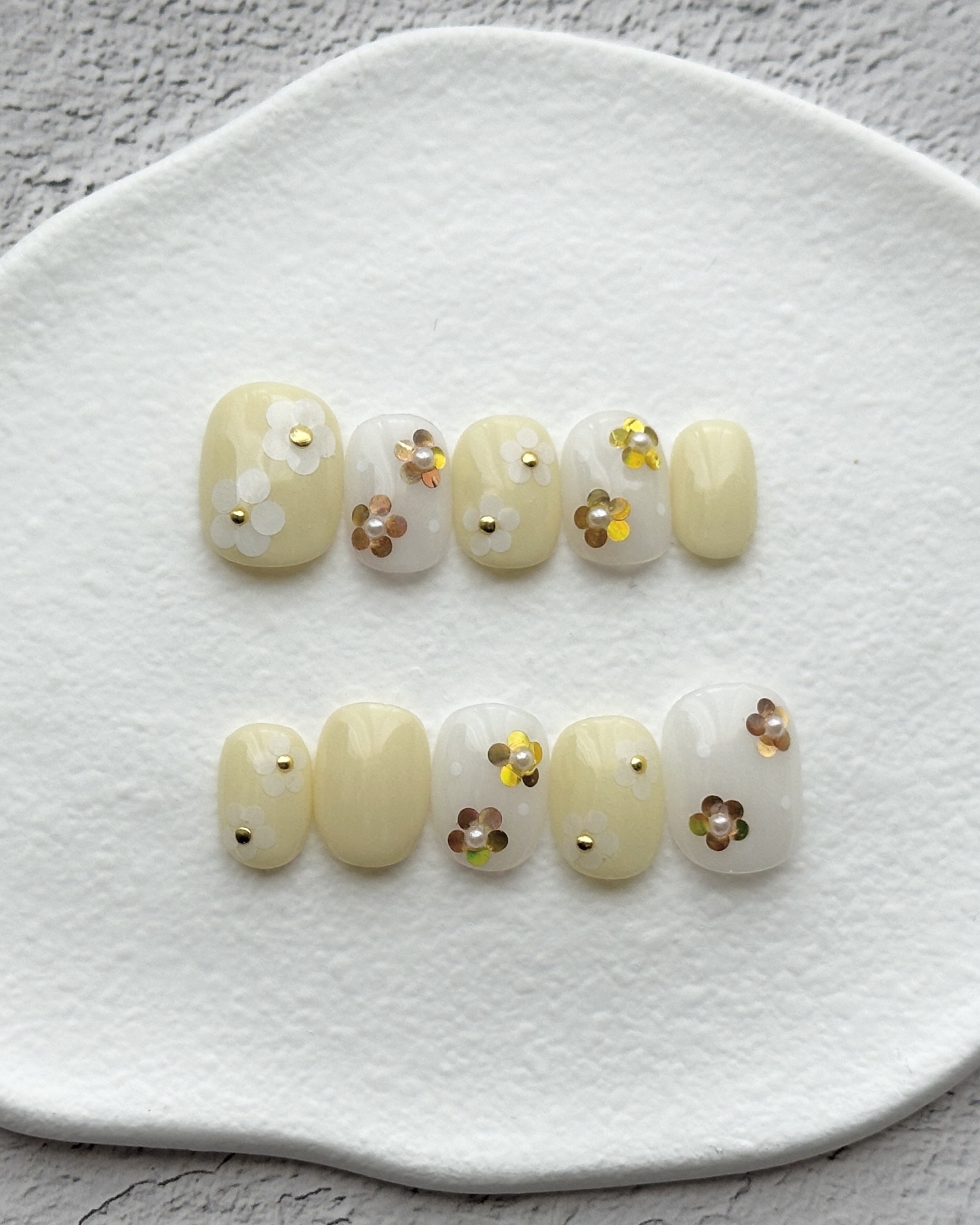 春色×バターカラー×フラワーネイル｜春色 バターカラー