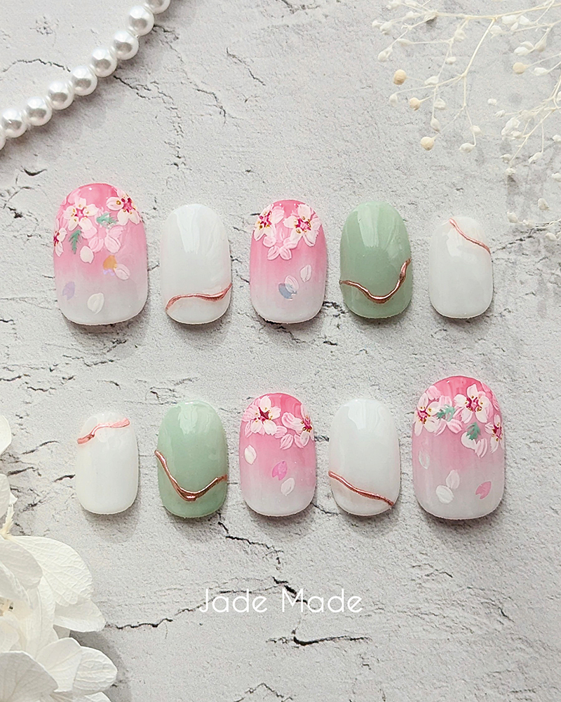 ふんわり桜のネイルチップ