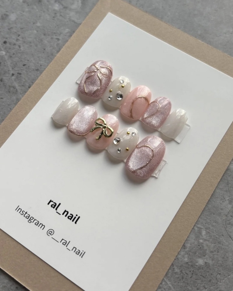 ピンクリボン　マグネットネイル