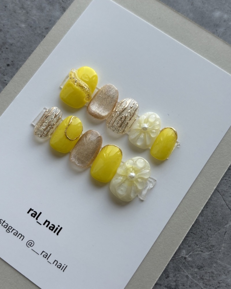 春ネイル　イエローネイル　