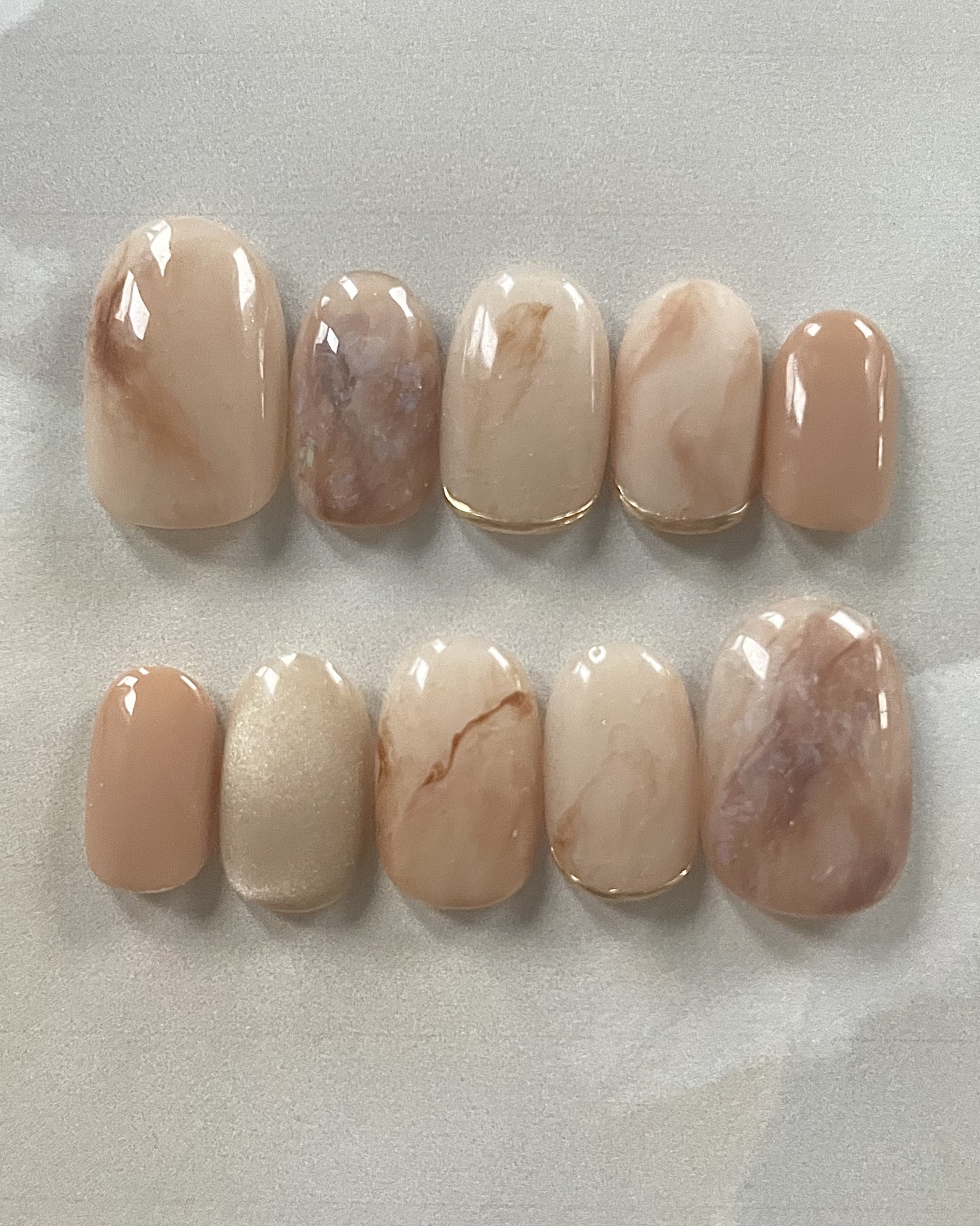 ニュアンスブラウン